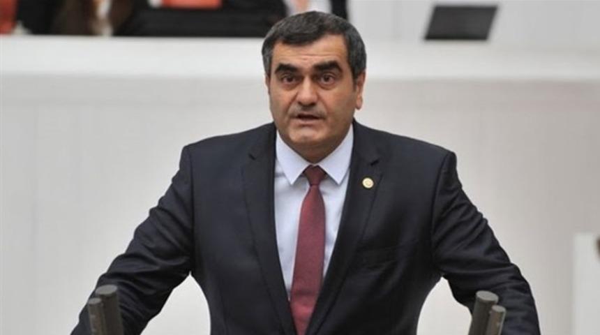 CHP'li Şeker: Kimsenin kavga ettiğini görmüyorum, kapının önü de ülke de bizim