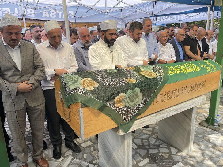 AK Parti İstanbul İl Başkanı Kabaktepe'nin annesi Ordu'da son yolculuğuna uğurlandı G4