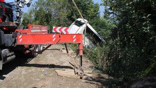 GÜNCELLEME 3 - Bursa'da tur otobüsünün yoldan çıktığı kazada 5 kişi öldü, 38 kişi yaralandı