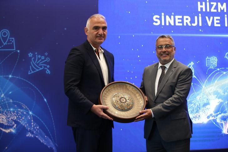 Bakan Ersoy, Sakarya'da Hizmet İhracatçıları Birliğinin çalıştayına katıldı: G5