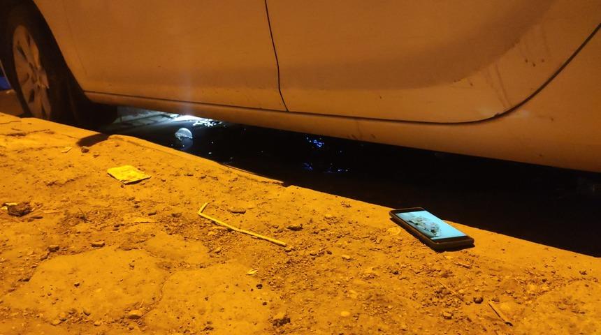 &Ccedil;areyi bunda buldular! Aracın kaputundan &ccedil;ıkmayan yavru kediye "kedi sesli" operasyon