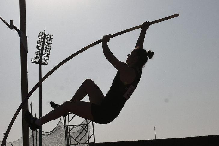 Türkiye 20 Yaş Altı Atletizm Ligi Final Kademesi yarışları, Bursa'da başladı G2