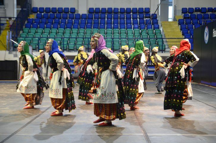 Halk Oyunları Büyükler Kategorisi Türkiye Finali Zafer Kupası, Kütahya'da yapıldı G5