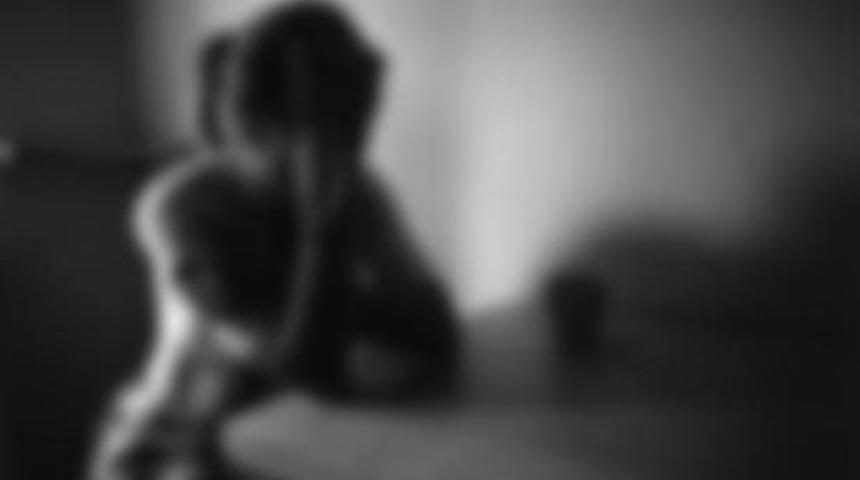 18 yaşından k&uuml;&ccedil;&uuml;k kızla ilişkiye girdi ceza almadı