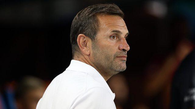 Galatasaray Teknik Direktörü Okan Buruk canlı yayında transferi açıkladı! 3 transfer yapacağız, oyuncumuz bizimle kalacak!