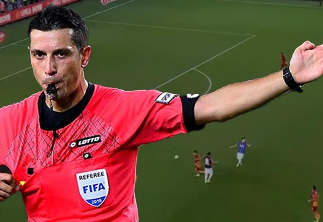 Ali Palabıyık derbiye damga vurdu! Kırmızı kart pozisyonu herkesi &ccedil;ıldırttı...