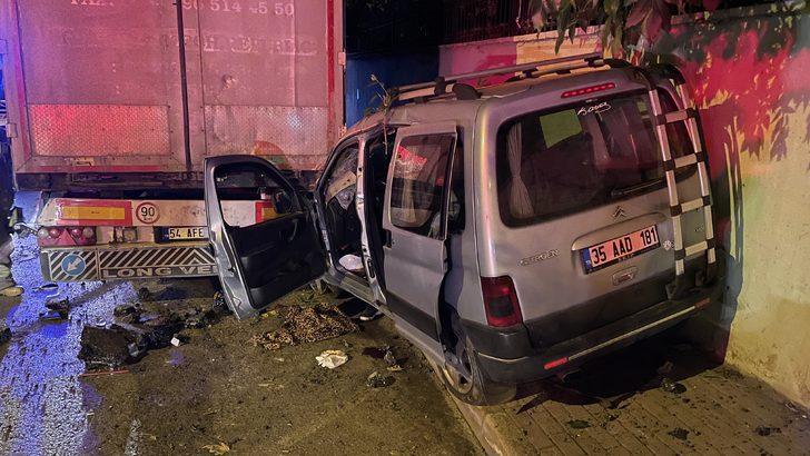 İstanbul'daki trafik kazasında 2'si ağır 4 kişi yaralandı G4