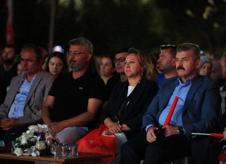 Uşak'ta "Zafer Yolu 100. Yıl Son Söz" gösterisi yapıldı G2