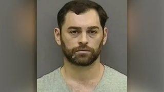 Balayında karısını bırakıp seks işçisine gitti! Polis baskınında yakalandı