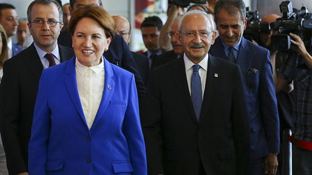 Kulis bilgisi diyerek paylaştı! Kılıçdaroğlu'nun canlı yayınındaki sözlerinden sonra dikkat çeken açıklama: 'Meral Hanım sıcak bakmıyor'