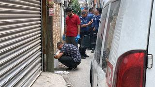 Başından vurulmuş halde bulunmuştu! Cesedin üzerine örtülen kırmızı örtü korkunç cinayeti aydınlattı