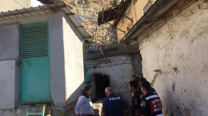 Karaman'da girişi yasak olan mağaradan çıkmaya çalışırken düşen kişi öldü