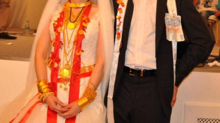 Yargıtay'dan emsal takı kararı! Altınlar kime takılırsa takılsın...