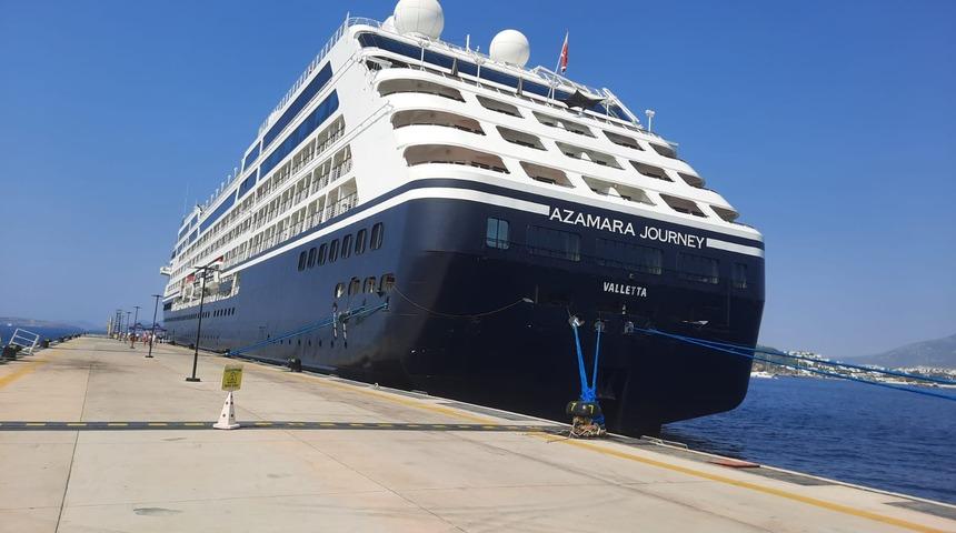 "Azamara Journey" Bodrum Limanı'na yanaştı