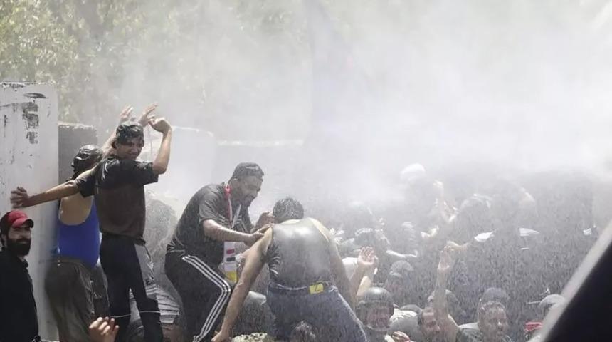 Son dakika: Destekçileri ülkeyi birbirine katmıştı! Irak'ta kritik gelişme: Es-Sadr veda etti