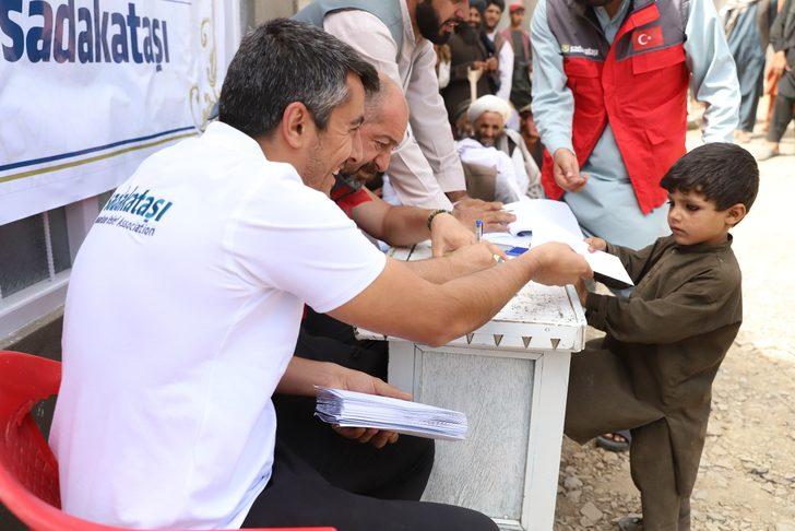 Sadakataşı Derneğinden Afganistan'a yardım G1