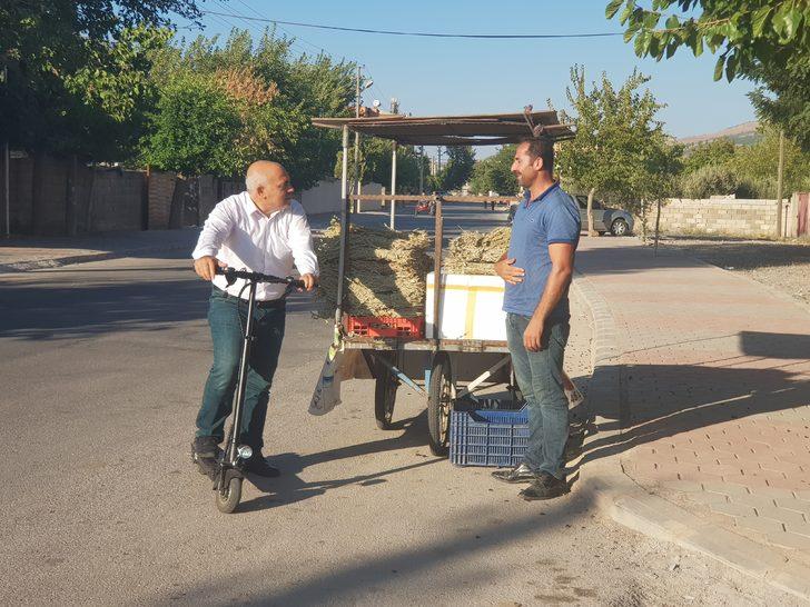 Muhtarın "hizmet aracı" elektrikli skuter G3