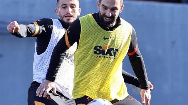 Galatasaray'da yöneticiler bile şaşkın! Kadroya giremeyen oyuncuya Fransız devi talip oldu