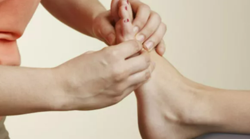 Göz ardı etmeyin! Ayak karıncalanmalarının ölümcül sonuçları var