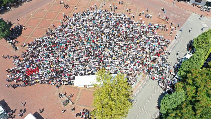 Bursa'daki otobüs kazasında vefat eden 5 kişinin cenazeleri Kütahya'da defnedildi G4