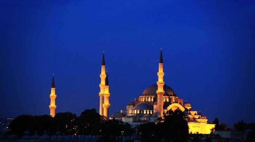 Kadir Gecesi mesajları, kısa SMS'ler burada