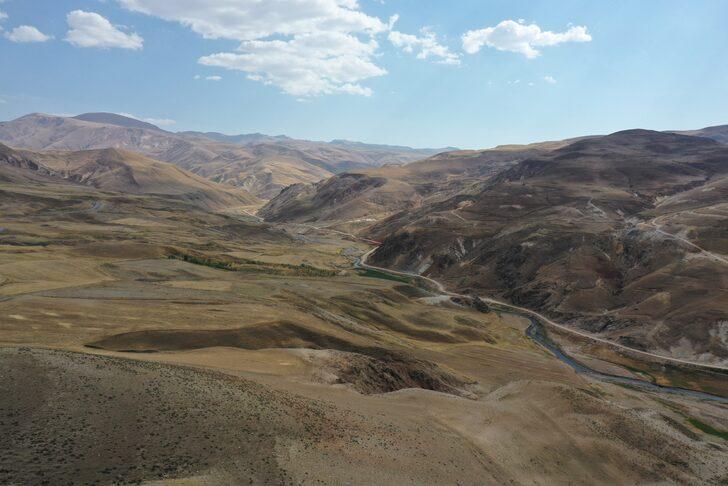 Ağrı'da altın ve gümüş rezervinin olduğu bölgedeki tesis çalışmaları sürüyor G1