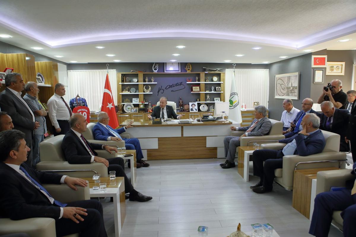 İYİ Parti Yerel Y&ouml;netimler İstişare Toplantısı &Ccedil;orum'da yapıldı