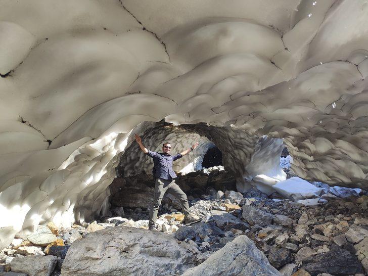 Mereto Dağı eteğindeki kardan tüneller doğaseverlerin serinleten rotası oldu G1