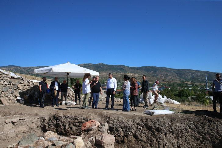 Tokat Valisi Hatipoğlu, Komana Antik Kenti'ndeki kazı çalışmalarını inceledi G3