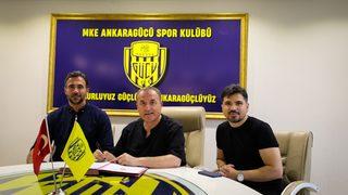 MKE Ankaragücü'nde Mustafa Dalcı, teknik direktörlük görevini Ömer Erdoğan'a devretti
