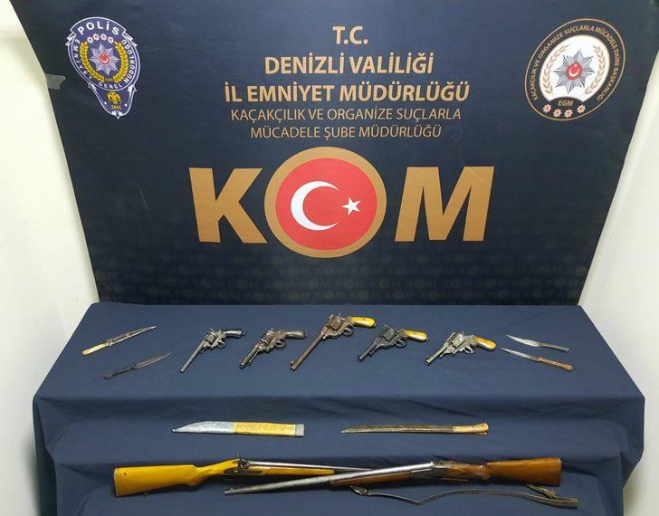 Denizli'de antika olduğu değerlendirilen silahlar ele geçirildi G4