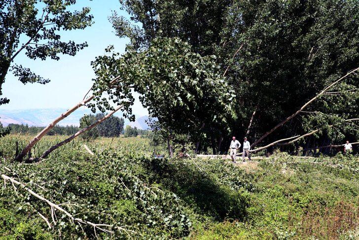 Tokat'ta fırtına, dolu ve sağanak ekili alanlara zarar verdi G5
