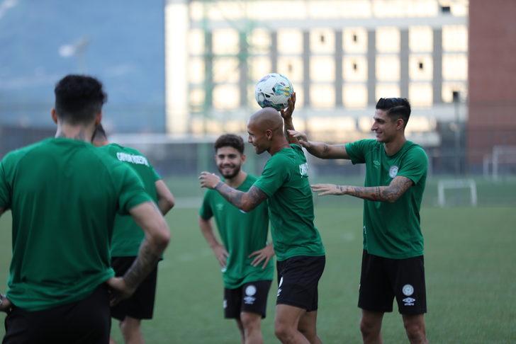 Çaykur Rizesporlu futbolcu Benhur Keser: "Malatyaspor deplasmanı zor olacak" G1