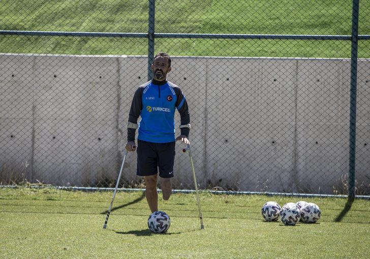 Ampute Milli Futbol Takımı'nın Erzurum kampı sona erdi G5