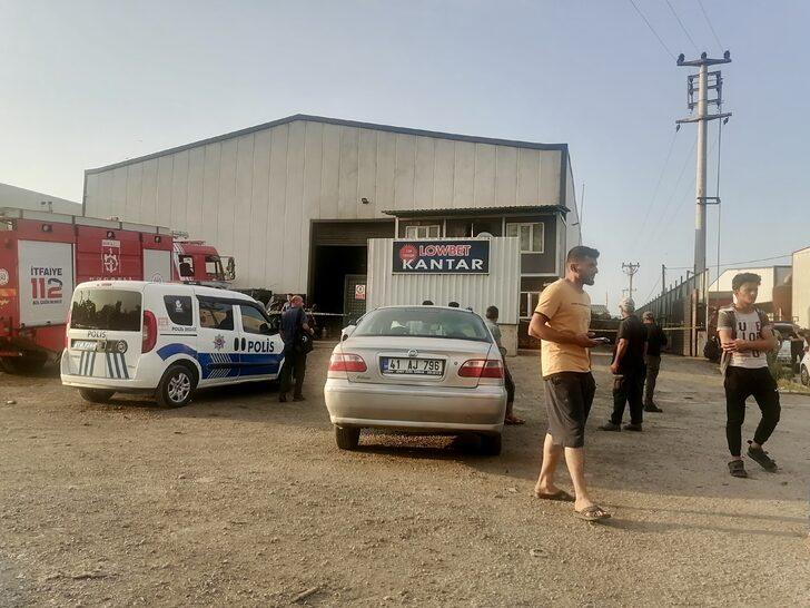 Kocaeli'de geri dönüşüm makinesine sıkışan işçi hayatını kaybetti G2