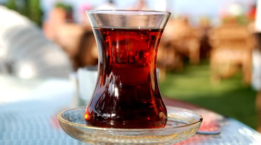 4-5 bardaktan fazla içildiğinde bakın ne yapıyor! Normalden fazla çay tüketimi o hastalığa sebep olabiliyor