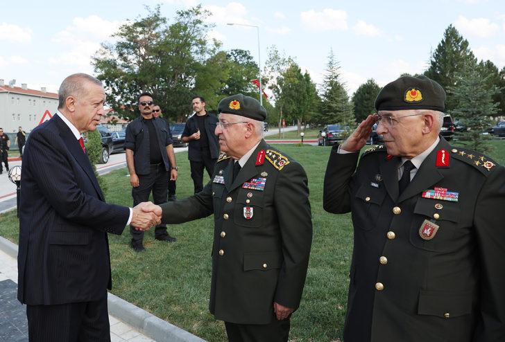 Cumhurbaşkanı Erdoğan Kütahya'da askeri birlikteki Zafer Camisi'ni açtı G4