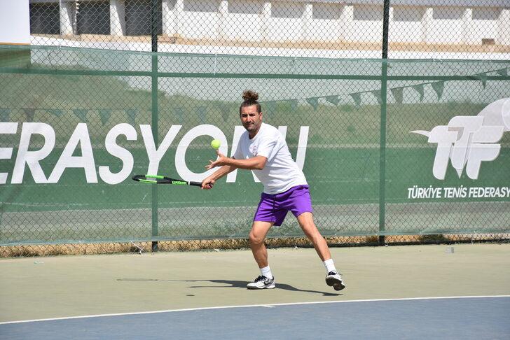 Şırnak'ta Tenis Doğu ve Güneydoğu Anadolu Takım Şampiyonası müsabakaları sürüyor G2