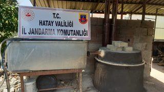 Hatay'da 13 bin 350 litre sahte içki ele geçirildi