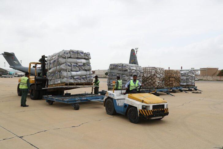İnsani yardım malzemelerinin ikinci bölümü Pakistan'a ulaştırıldı G4