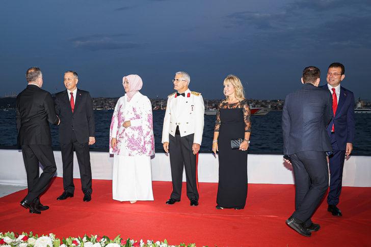 İstanbul Valiliğince Büyük Zafer'in 100. yılı dolayısıyla program düzenlendi G3