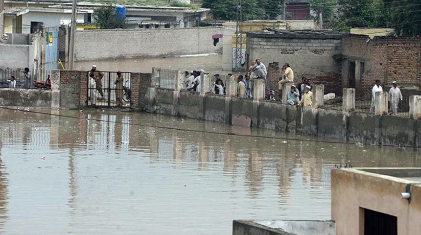 O ülkede felaket üstüne felaket! Hayatını kaybedenlerin sayısı 1136'ya yükseldi