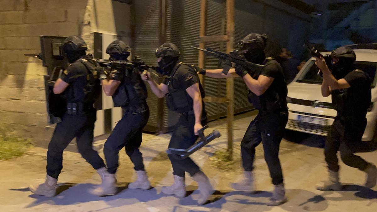 Adana'da DEAŞ soruşturmasında 6 ş&uuml;pheli hakkında g&ouml;zaltı kararı verildi