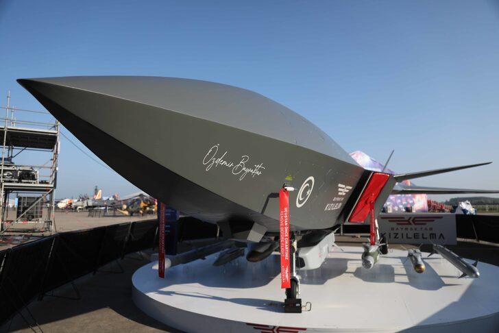 İnsansız savaş uçağı "Bayraktar Kızılelma" TEKNOFEST KARADENİZ'de sergileniyor G3