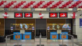 Antalya Havalimanı'nda yolcular 30 Ağustos Zafer Bayramı coşkusu yaşadı