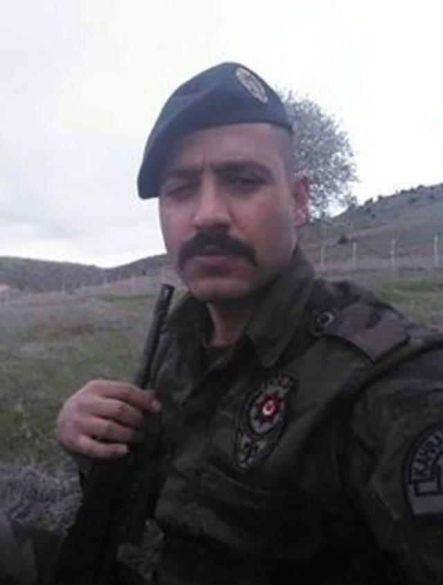Şehit polis Cuma Bilek in baba evinde yas var 3