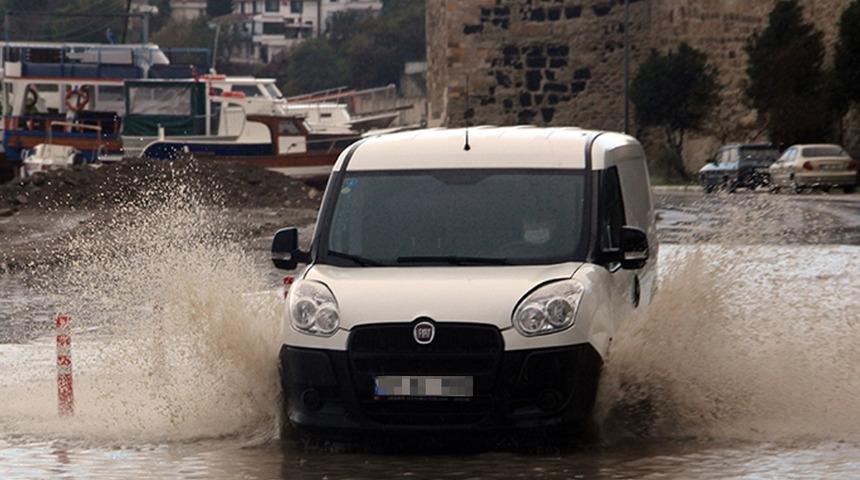 Dikkat! Meteoroloji uyardı! İstanbul dahil kuvvetli sağanak geliyor...