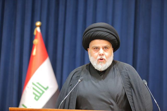 Irak'ta Şii lider Sadr, destekçilerine 1 saat içinde alandan çekilmeleri çağrısı yaptı
