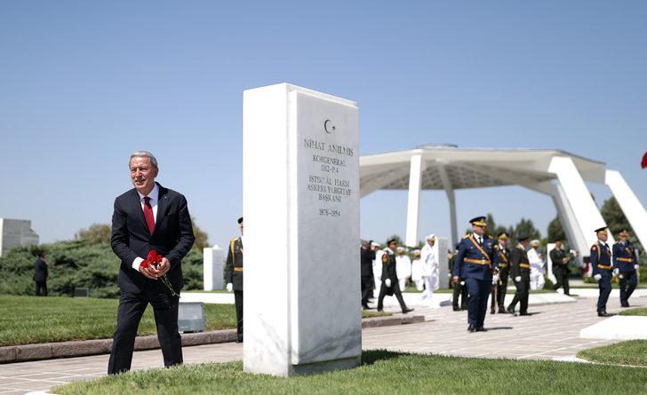 Cumhurbaşkanı Erdoğan, Devlet Mezarlığı'nı ziyaret etti G2