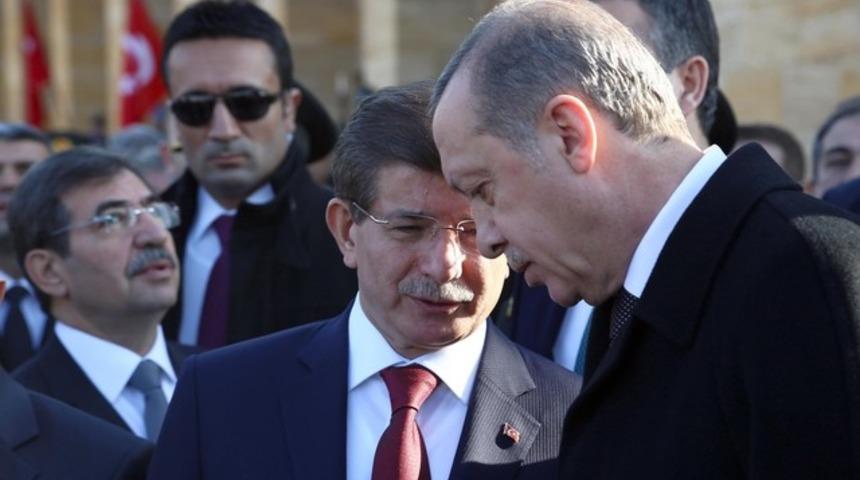 Ahmet Davutoğlu g&ouml;revi bu akşam iade edecek
